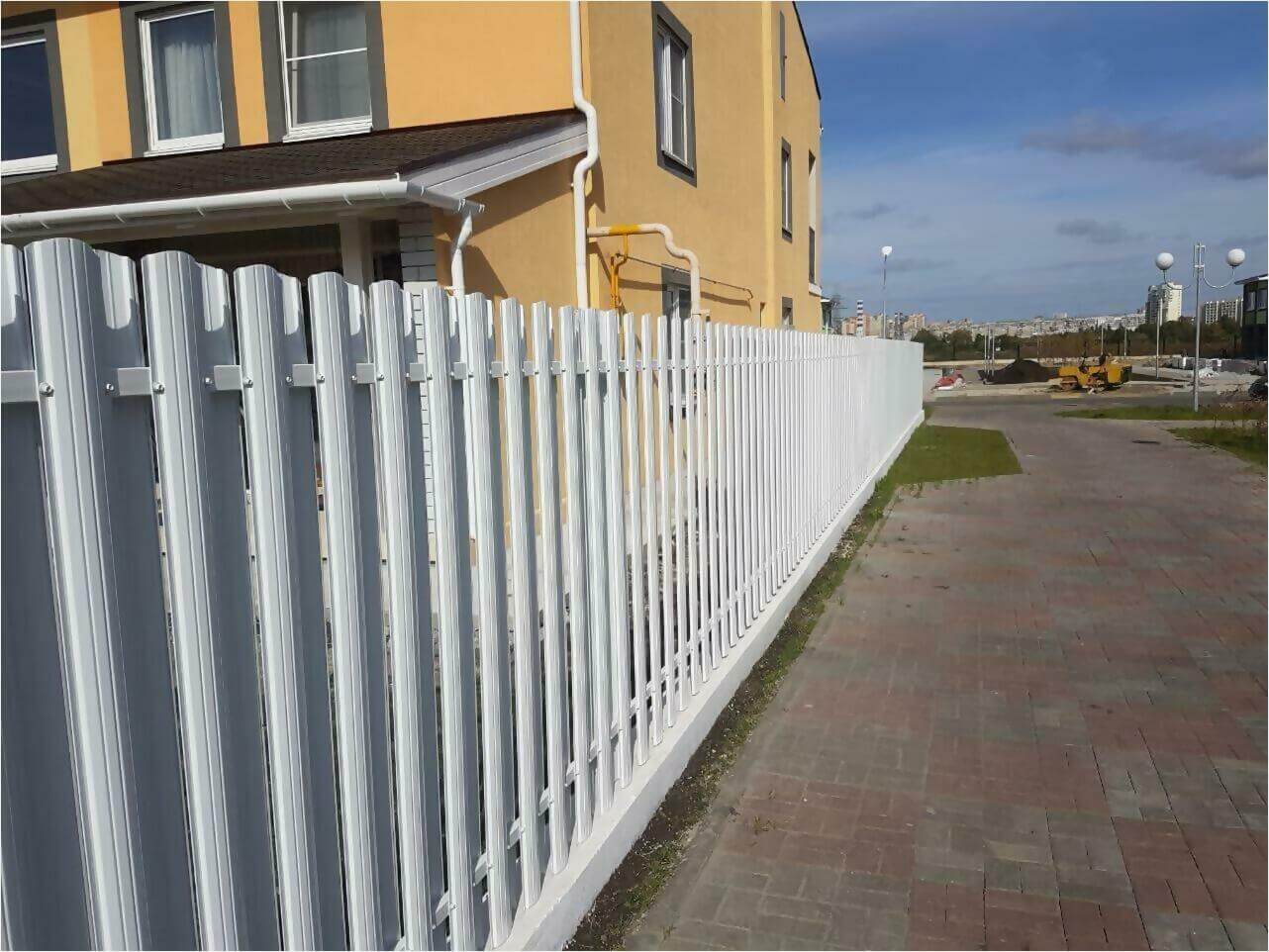 Забор из штакетника 70м фото1 в Брянске