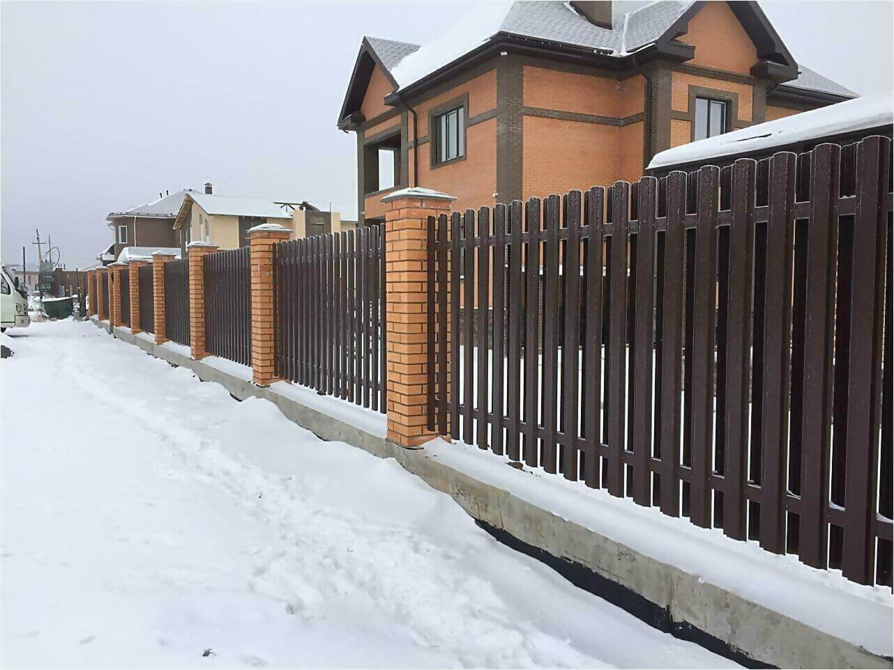 Забор из штакетника 95м фото1 в Брянске