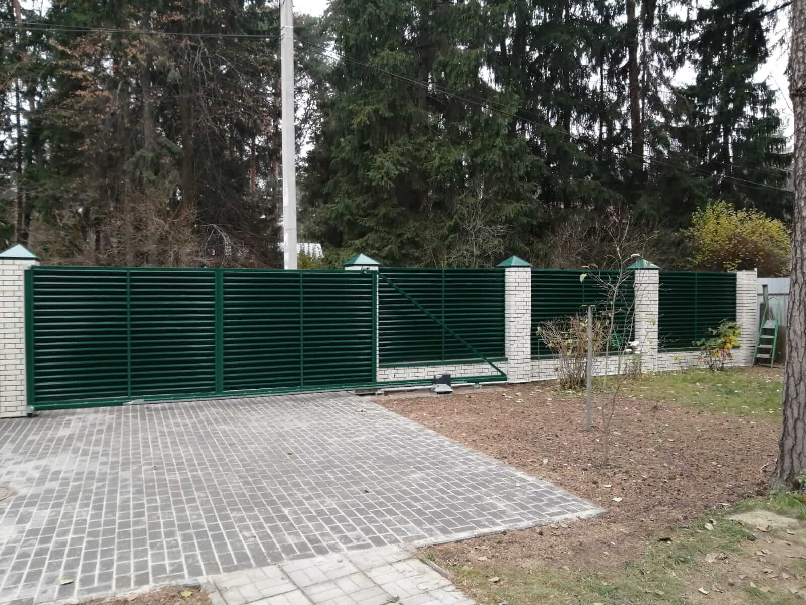 Забор-жалюзи с ламелями ЭКО-Z Зеленый Мох фото5 в Брянске