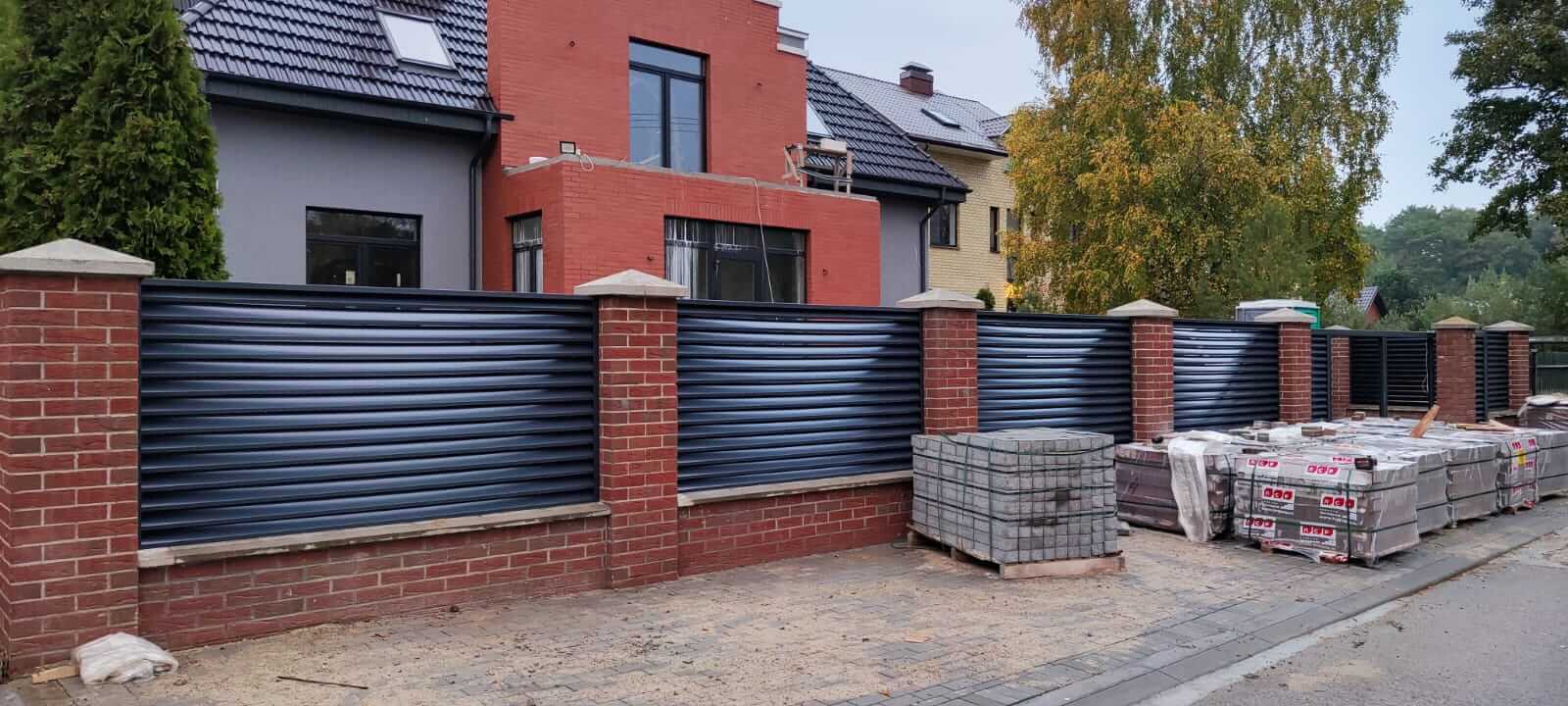 забор-жалюзи с ламелями эко-z ral7024 серый графит фото14 в Брянске