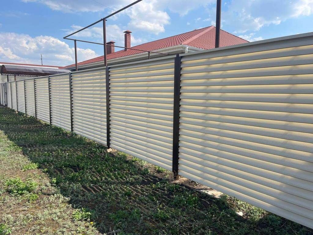 Забор из ламелей Еврожалюзи 25м RAL1015/1015 Слоновая Кость двусторонний фото 2 в Брянске