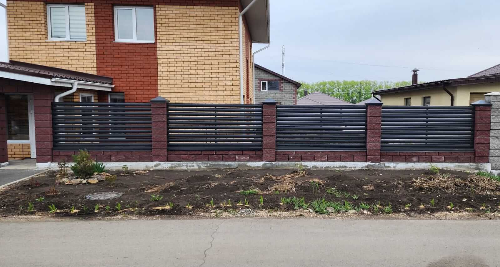 Забор-ранчо из штакетника 21м RAL7024/7024 Серый Графит МАТТЕ фото 8 в Брянске