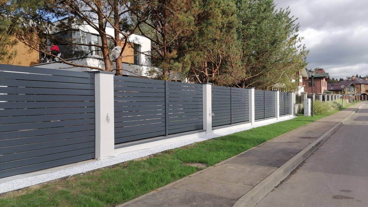 Забор-ранчо из металлопланкена 36м RAL7024 Серый Графит в Брянске