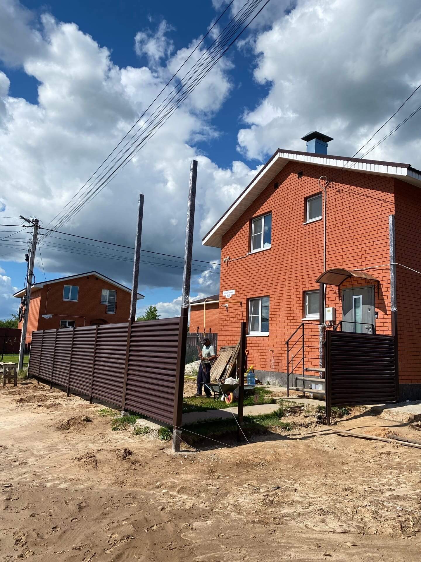 Забор-жалюзи из ламелей еврожалюзи 14м RAL8017 Шоколад фото 1 в Брянске