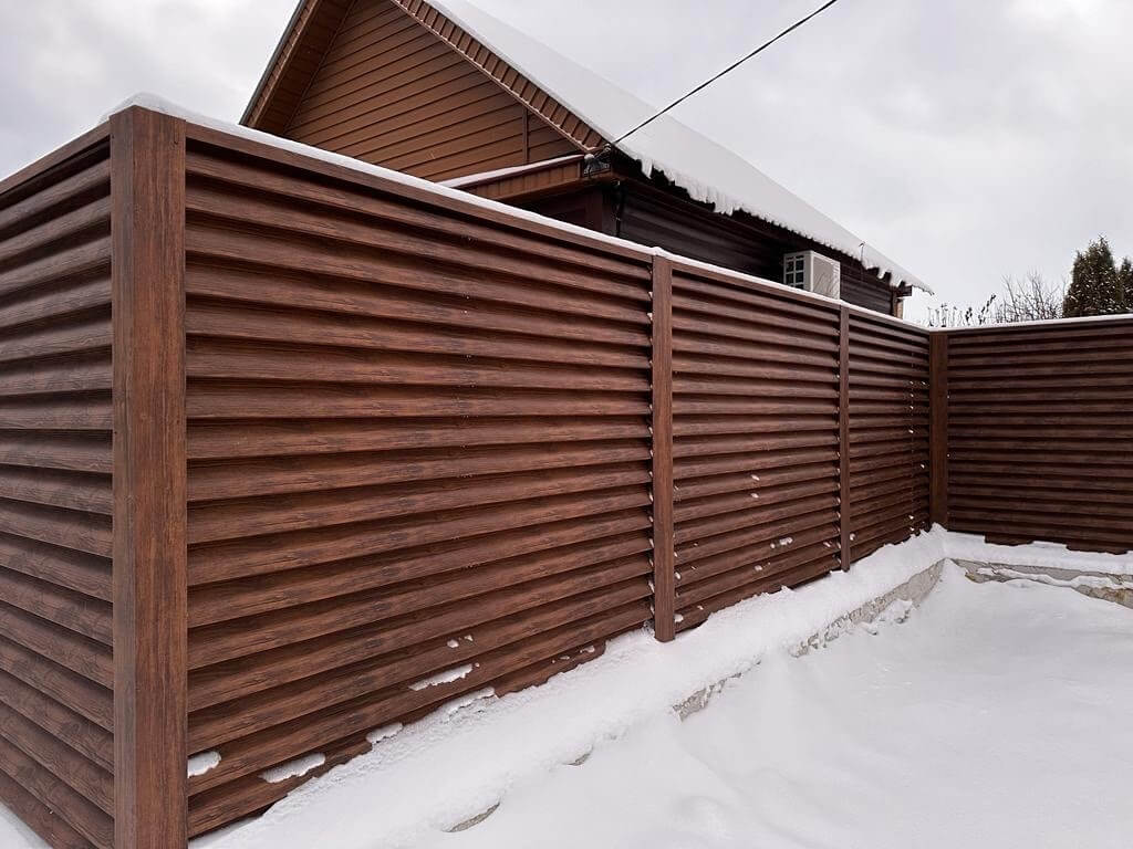 Забор-жалюзи из ламелей еврожалюзи 43м Каштан Printech фото 5 в Брянске