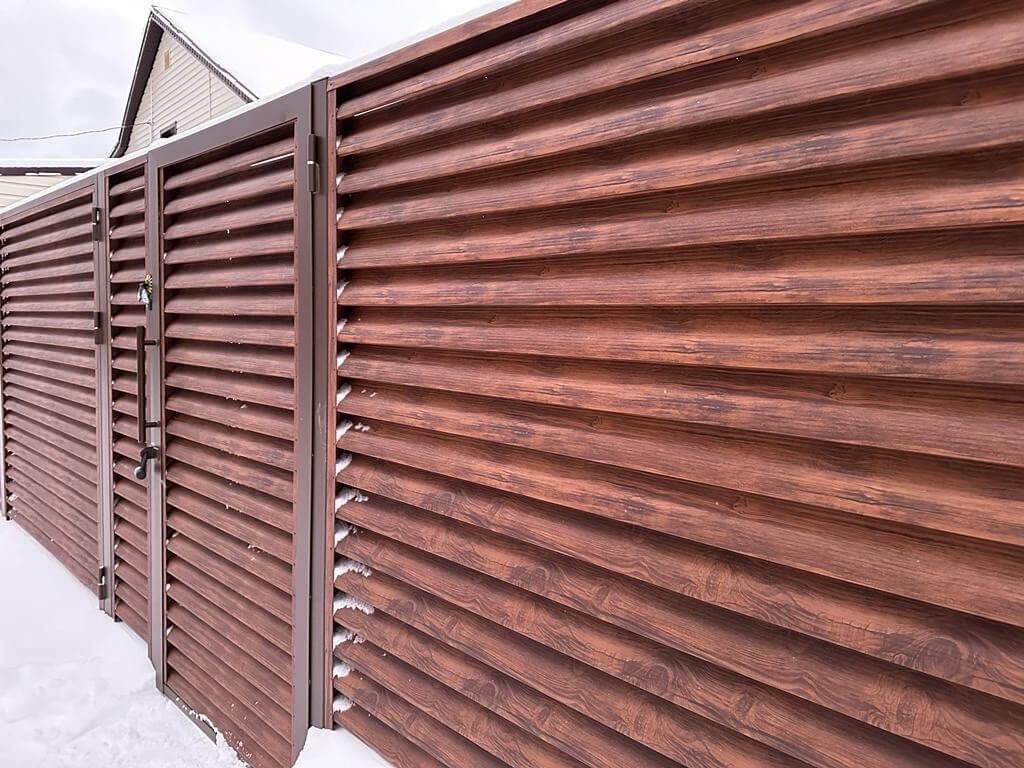 Забор-жалюзи из ламелей еврожалюзи 43м Каштан Printech фото 1 в Брянске