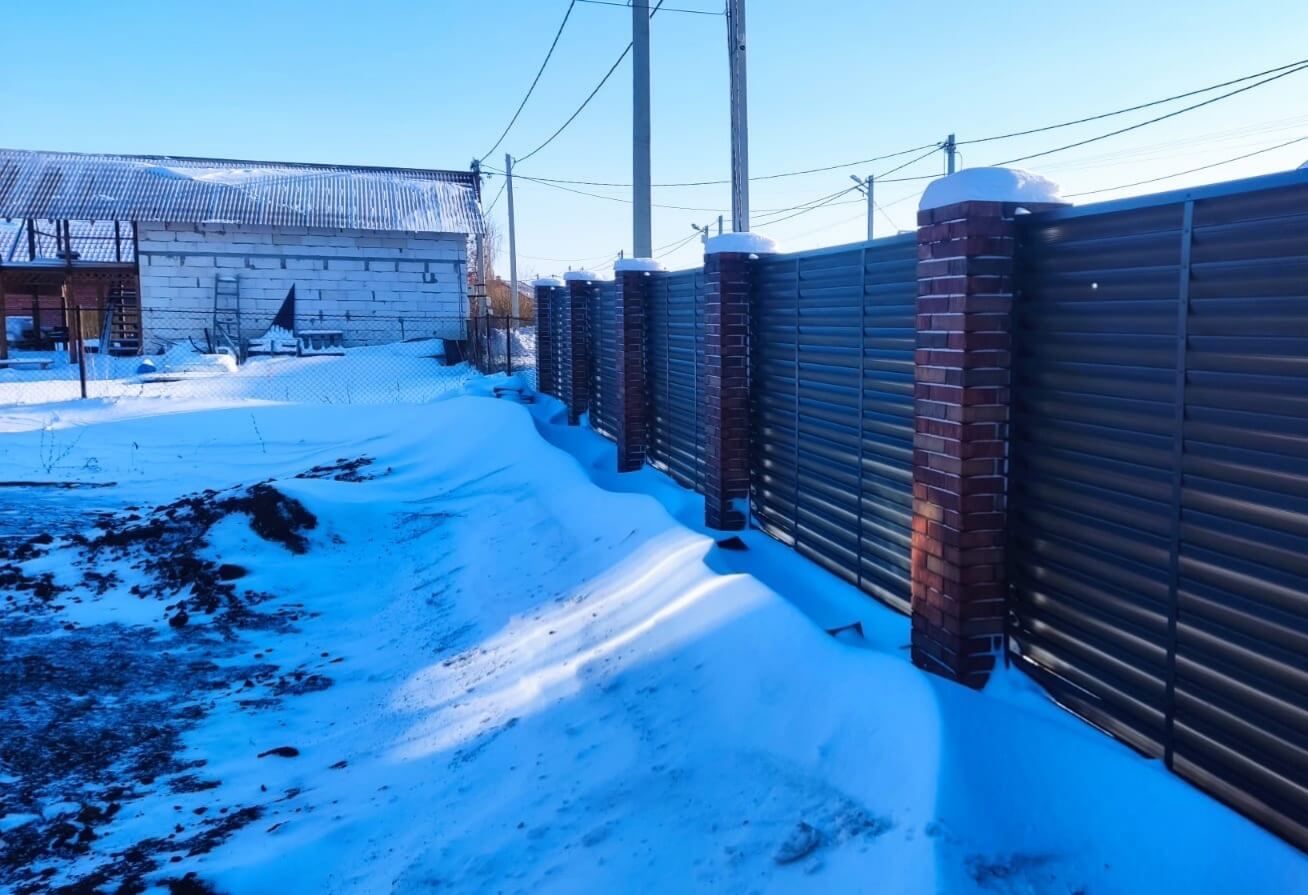 Забор-жалюзи с ламелями еврожалюзи 34м RAL7024/7024 Серый Графит двусторонний фото 1 в Брянске