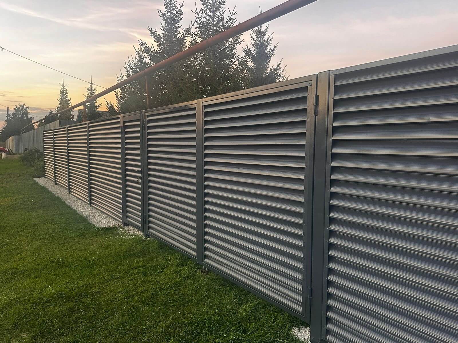 Забор из ламелей Еврожалюзи 26м RAL7024/7024 Серый Графит двусторонний в Брянске