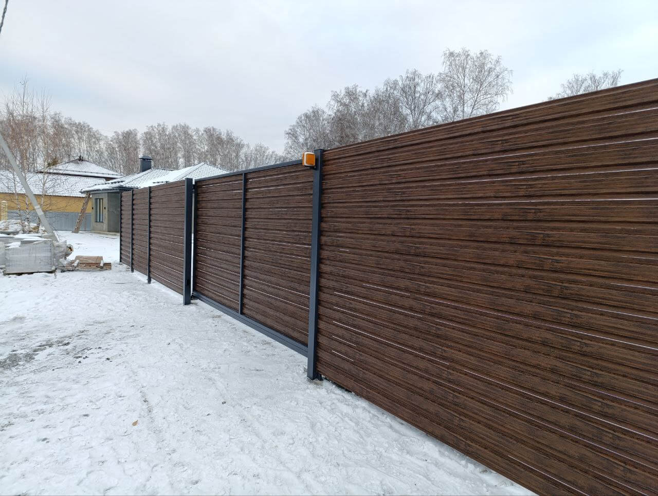 Забор-ранчо из евроштакетника 58м Темный Каштан 3D Принтек фото 1 в Брянске