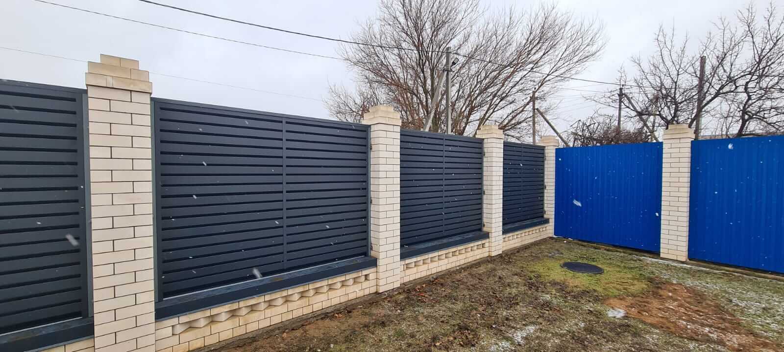 Забор-жалюзи из ламелей Хай-Тек 23м RAL7024/7024 Серый Графит двусторонний МАТТЕ фото 6 в Брянске