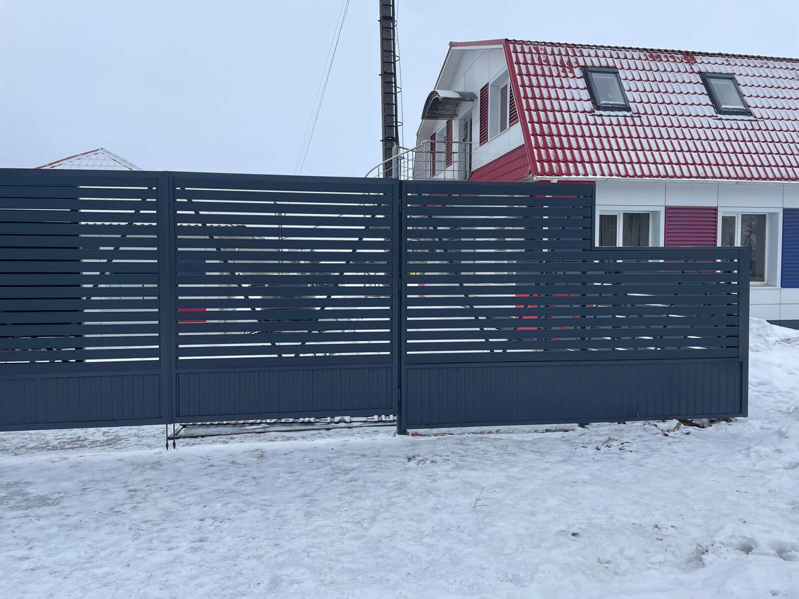 Забор-ранчо из металлического планкена 11м RAL7024 Серый Графит фото 1 в Брянске