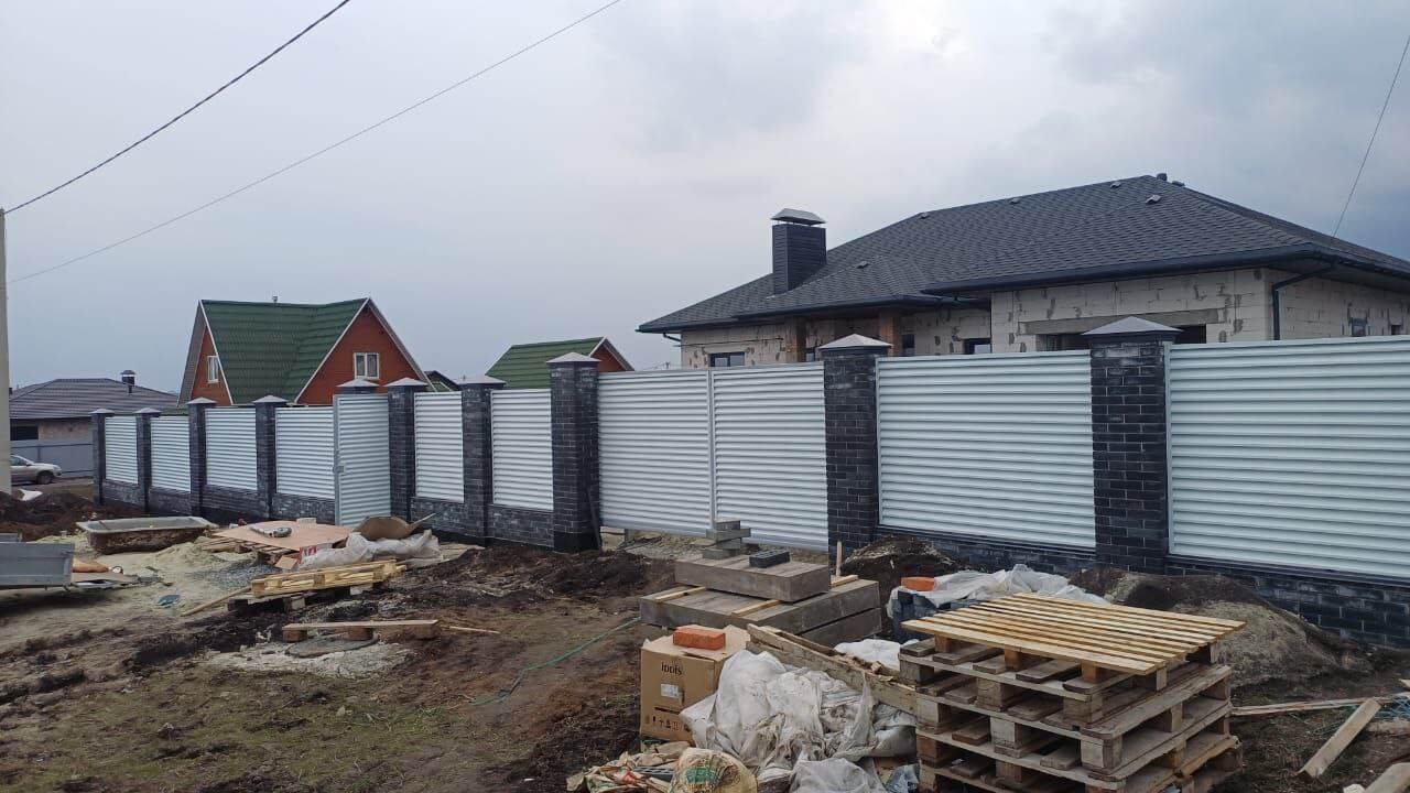 Забор-жалюзи из ламелей ЭКО-Z 94м RAL9003/9003 Белый двусторонний фото 2 в Брянске