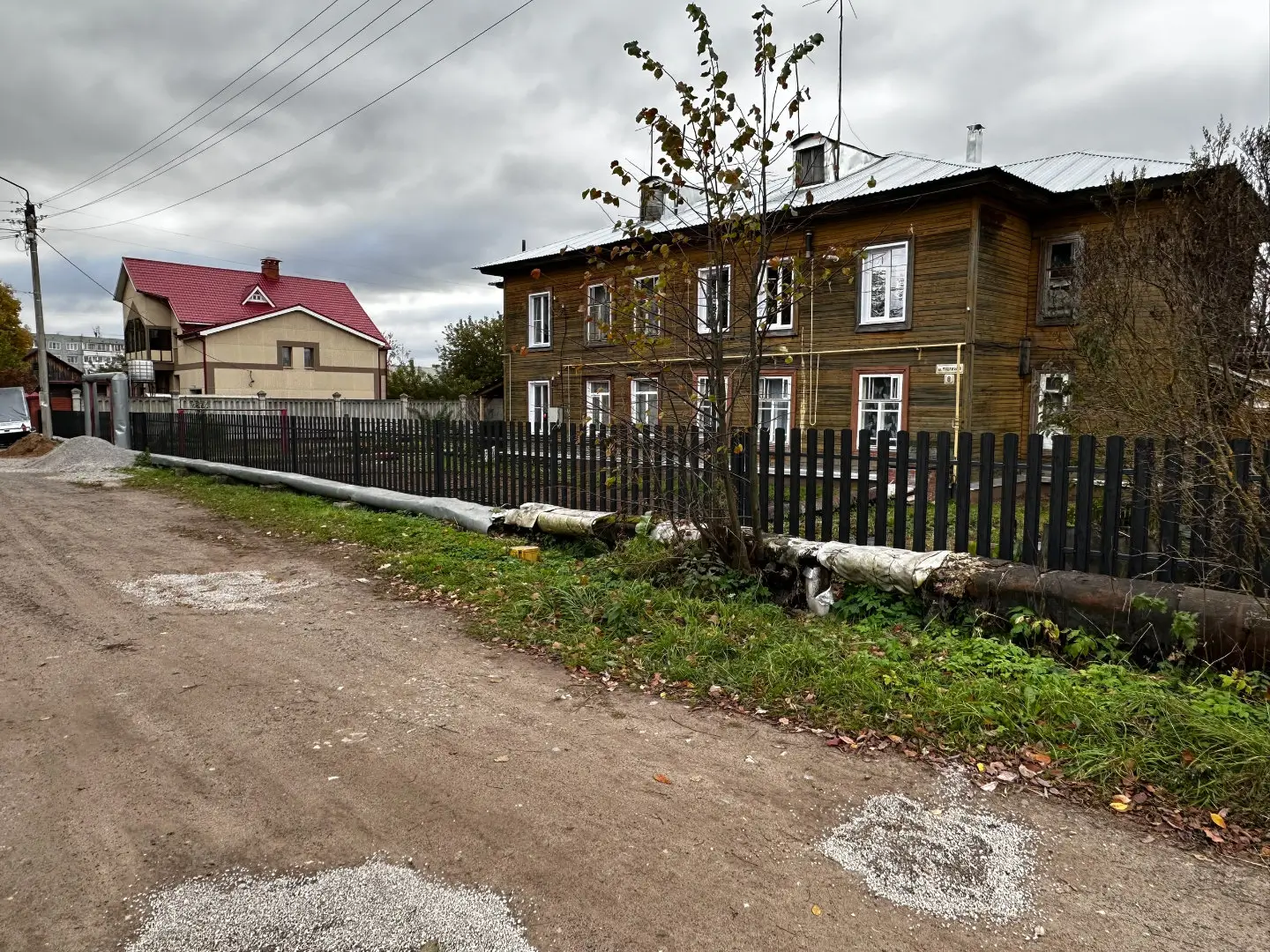 Забор из евроштакетника 63м Черное Дерево 3D Принтек фото 2 в Брянске