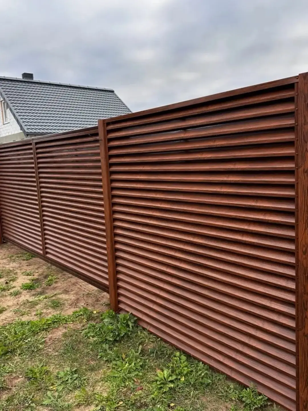 Забор-жалюзи из ламелей ЭКО-Z 58м Темный Дуб 3D Принтек фото 1 в Брянске