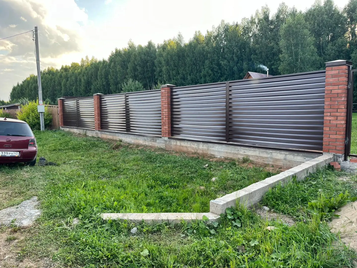 Забор-жалюзи из ламелей Хай-Тек 26м RAL8017/8017 Шоколад двусторонний в Брянске