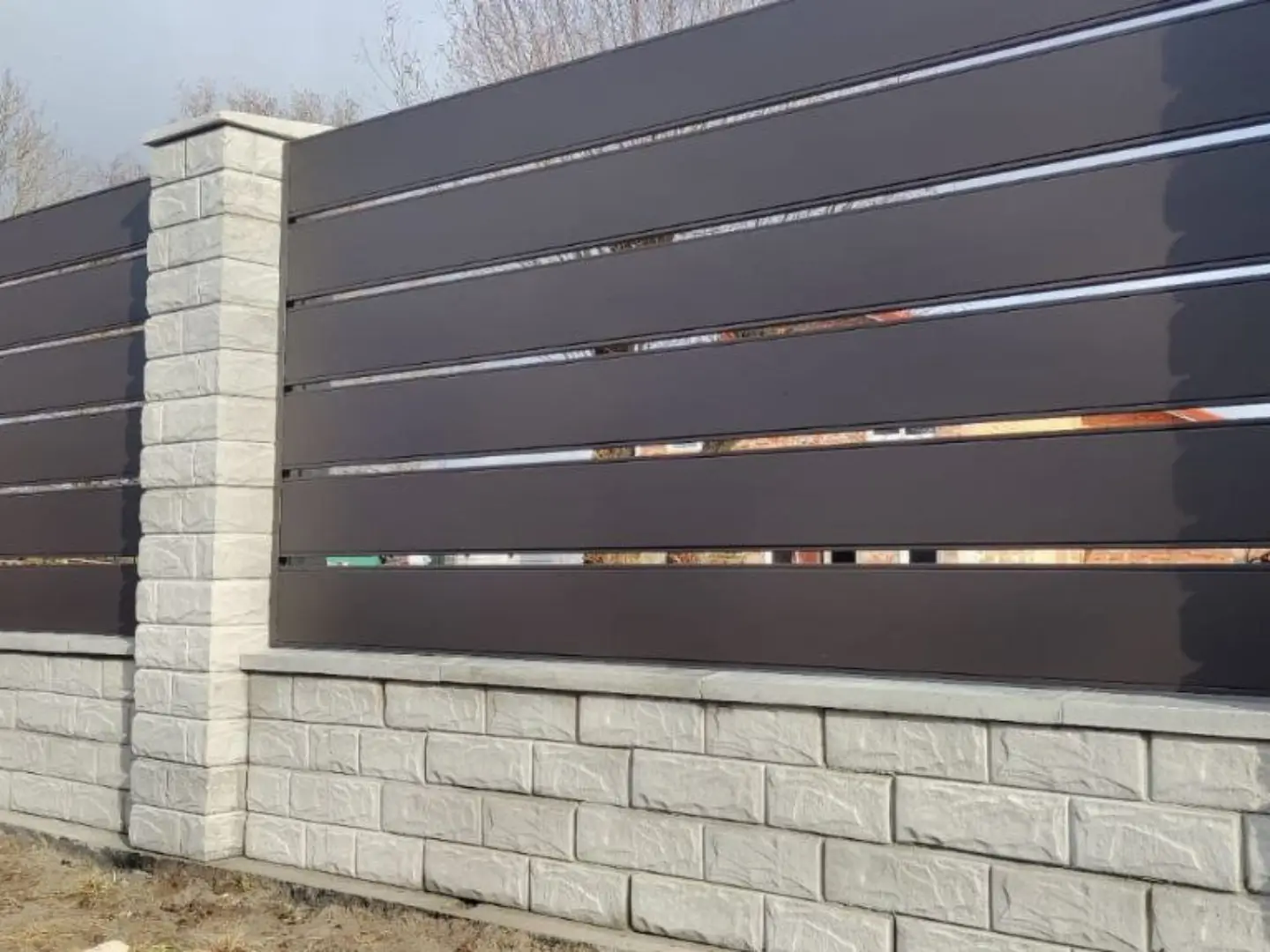 Забор-ранчо из металлопланкена 32м RAL8019 Темный Шоколад МАТТЕ фото 3 в Брянске