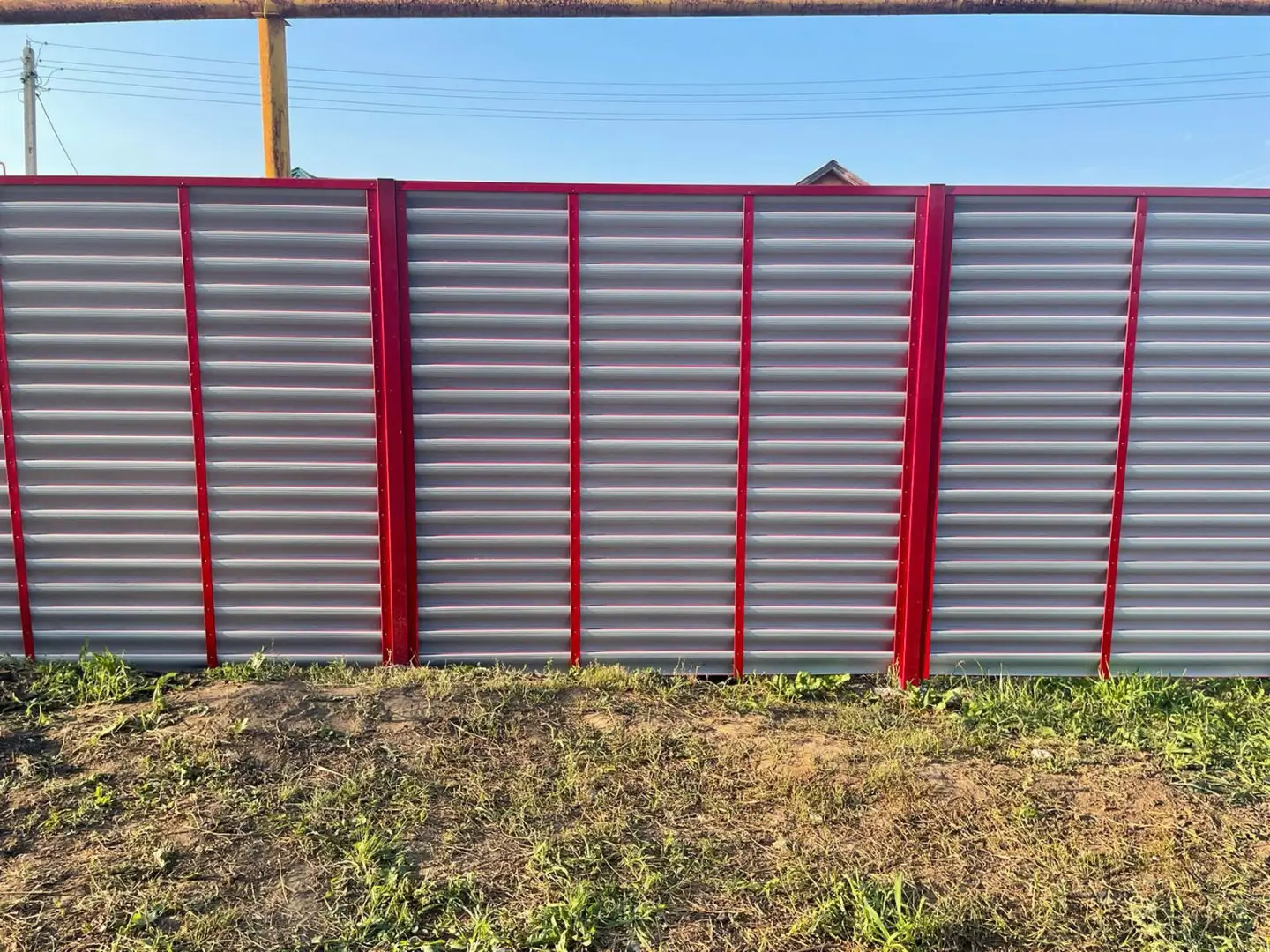 Забор-жалюзи из ламелей Еврожалюзи 24м RAL3003 Рубин фото 5 в Брянске